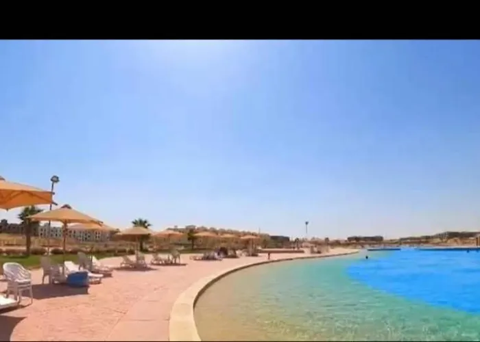 بقرية بلومار السخنة للعائلات فقط For Famillies Only Alpesi faház Ajn-Szuhna