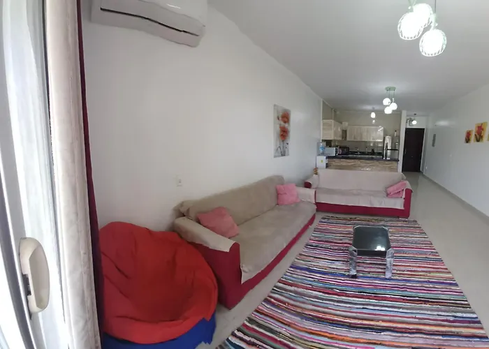 بقرية بلومار السخنة للعائلات فقط For Famillies Only Alpesi faház Ajn-Szuhna